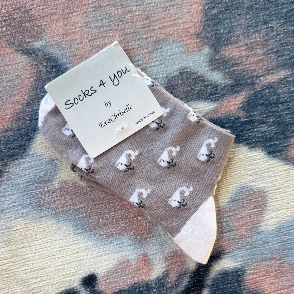 NWT EvaChriselle Cute Gray and White Whale Socks